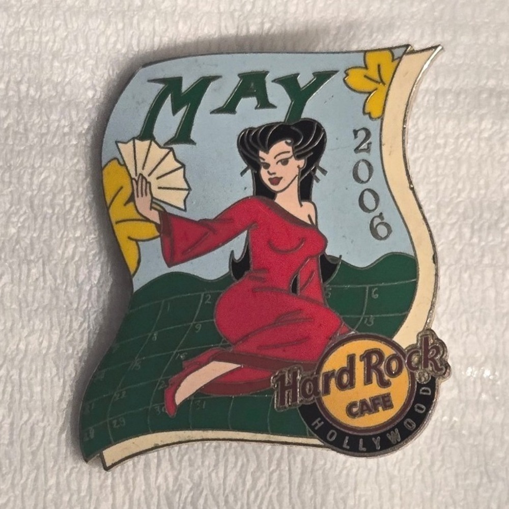Hard Rock Cafe Hollywood May 2006 Calendar Girl Asian Kimono‎ Enamel Lapel Pin